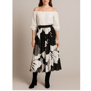 White House Black Market Abstract Floral Maxi Skirt Size 0 – Flowy Black & White